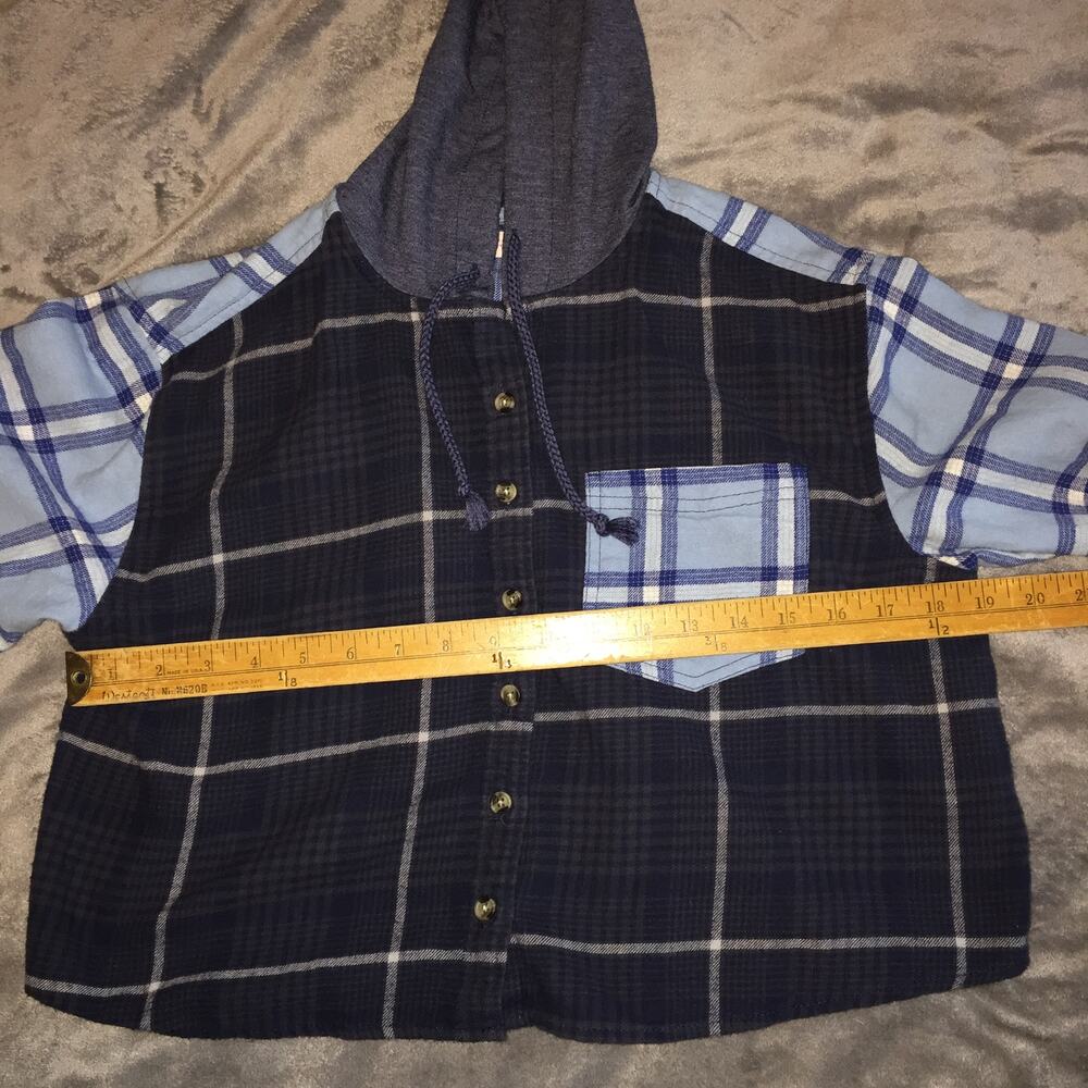 SO Goods For Life Cropped Hoodie Shacket size S Blue Plaid - Picture 7 of 7